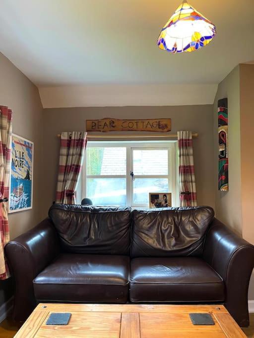 Bear Cottage, Tyn Y Cwm Eglwys-Fach 外观 照片